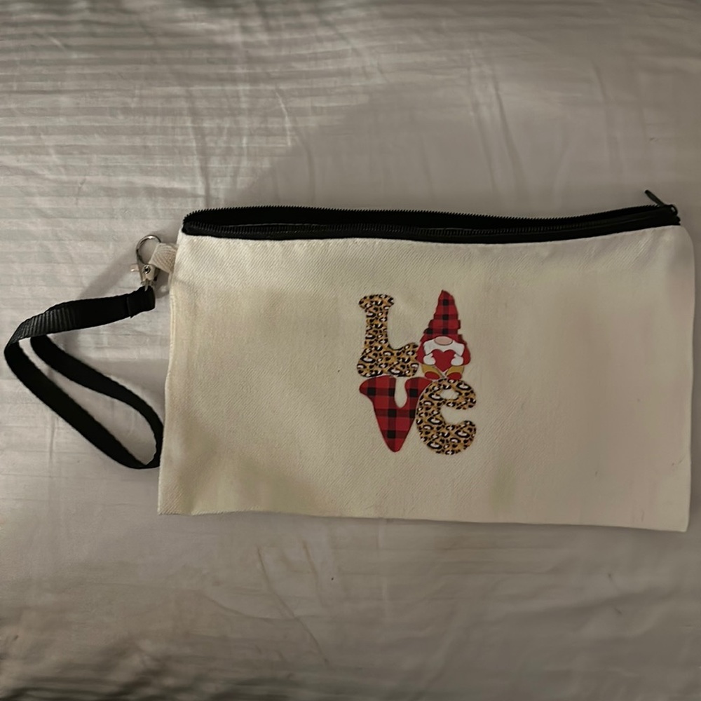 Custom made wristlet